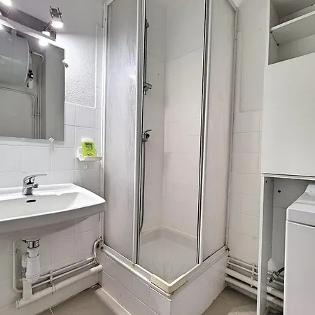 Cosy 20m With Balcony Near The Beaches *